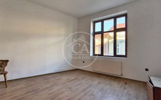 Casa de închiriat cu 6 camere în zona Centrala,  Oradea - Poză 8