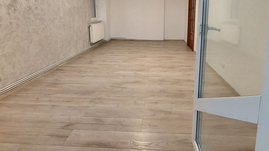 Apartament 3 camere decomandat 84 mp Pacurari 148000 euro - Poză 5