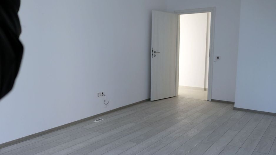 Apartament nou cu parcare - Poză 16