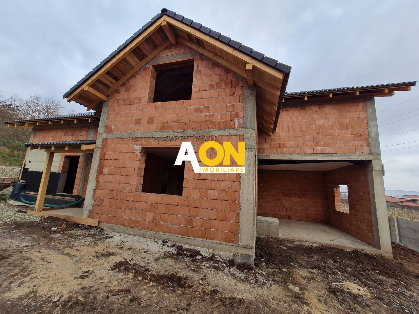 Casa 4 Camere la Rosu, 386 mp, Alba-Micesti - Poză 3