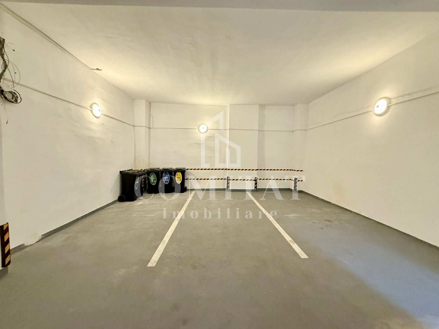 Clădire pentru sediu de firmă | Garaj 3–4 mașini | Titulescu - Poză 20