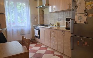 Apartament 3 camere zona Centrala - Poză 2
