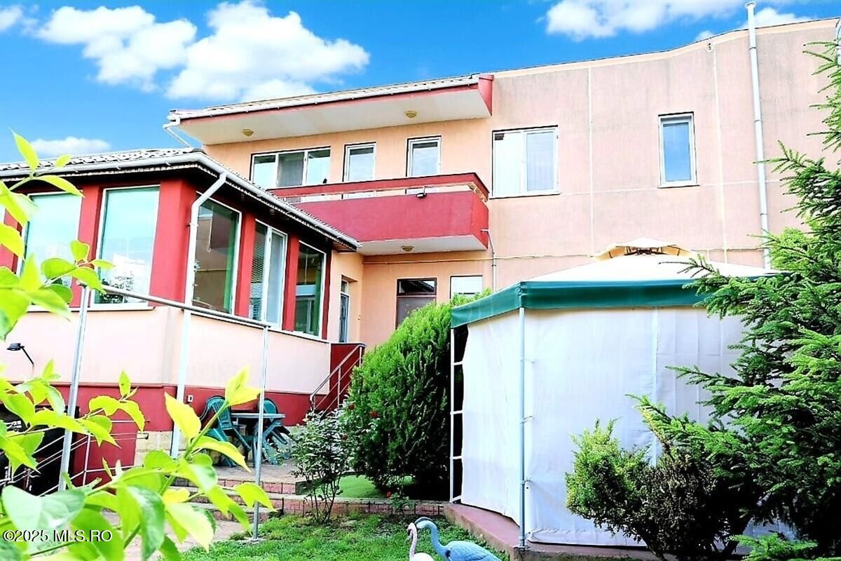 Ovidiu - Str. Nationala, Vila P+1E, teren 1094 mp, vedere la lac! - Poză 25