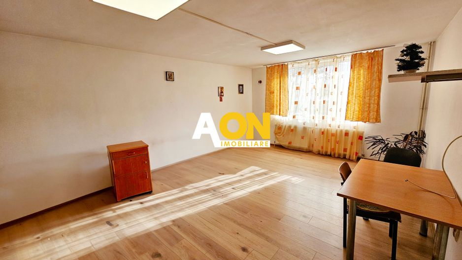Casa 10 camere, 878 mp teren, toate utilitatile, Barabant - Poză 4