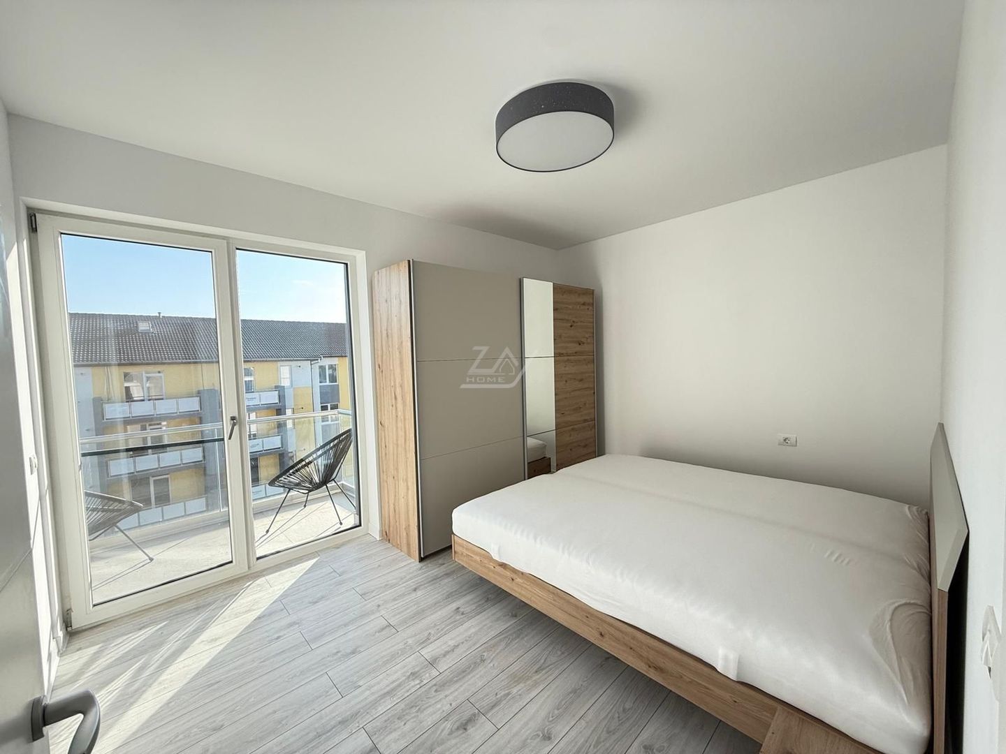 Bloc finalizat. Bucatarie inchisa. Loc de parcare. Spatiu depozitare. - Poză 6