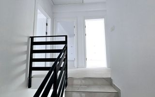 Vila deosebita in centrul comunei Berceni - Poză 8