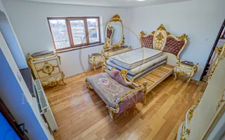 Lazu - Vila de vânzare compusă din P+1E+M. - Poză 24