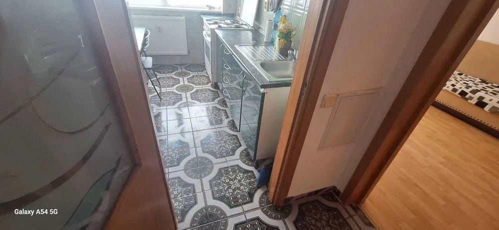 APARTAMENT LUMINOS SI SPATIOS METROU IANCULUI COMISION 0 - Poză 5