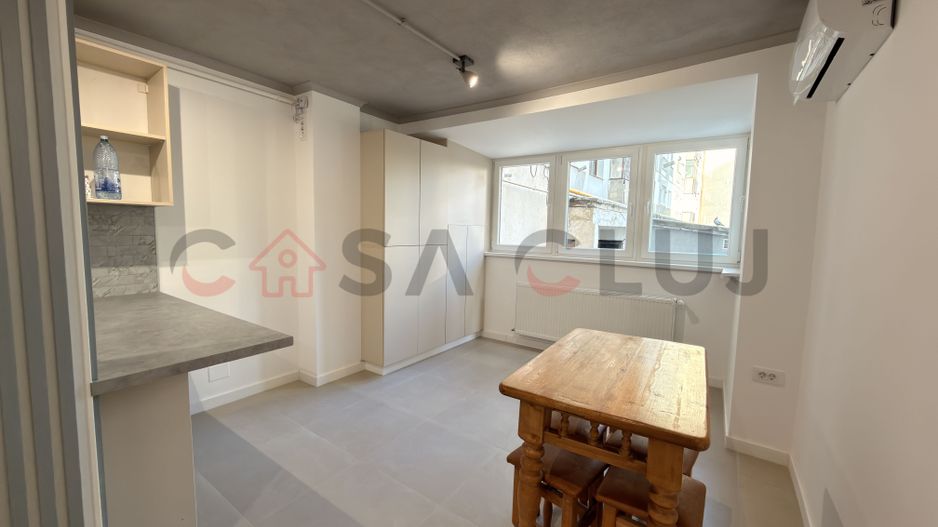 La Cheie, Manastur, Piata Flora!! - Poză 7