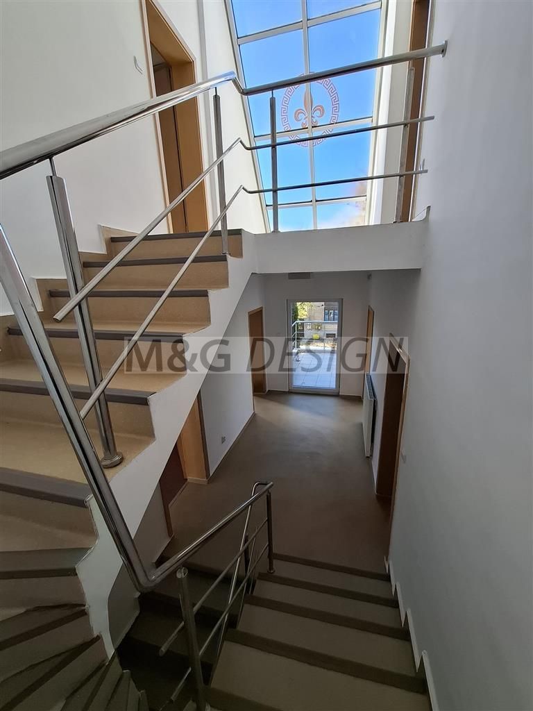 Casa D+P+2 E Elisabetin-Balcescu 7 locuri de parcare birouriclinicaetc - Poză 1