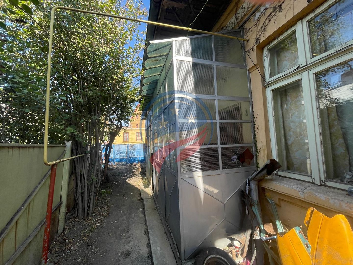 Casa zona centrala- Sfintii Apostoli - Poză 1