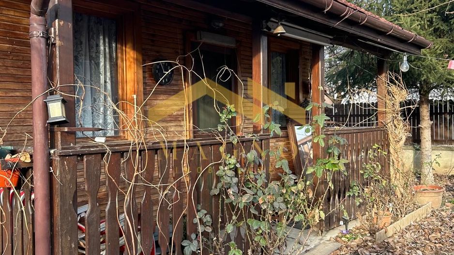 TEREN DE VANZARE CU CASA DE VACANTA IN ZONA MURESEL - Poză 2