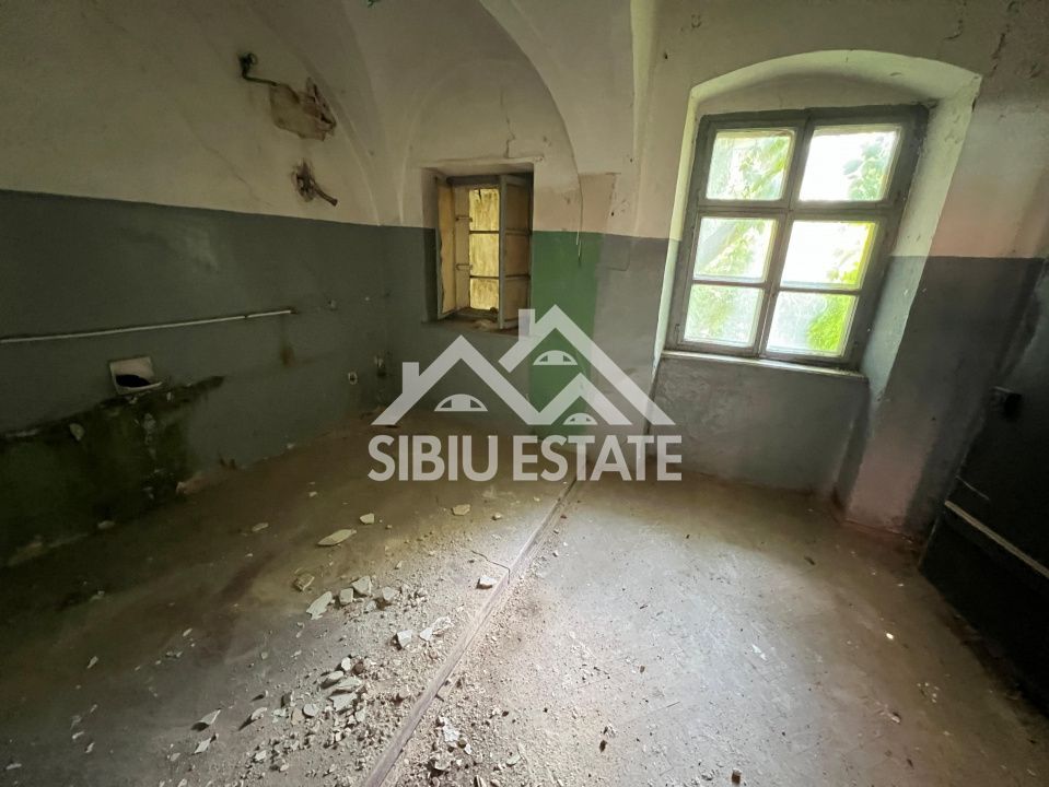 Imobil monument istoric de vânzare ,Strada Târgului, Sibiu - Poză 15