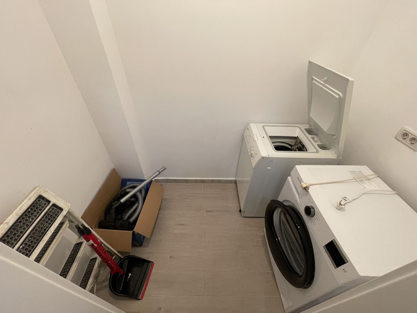 COLENTINA | Andronache | Chirie 2 Camere + Centrala Proprie - Poză 7