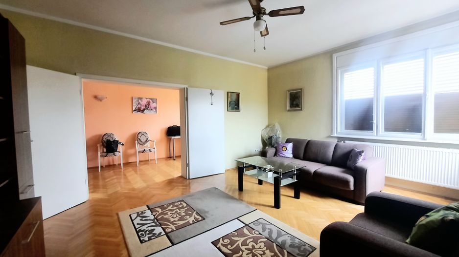 Apartament frumos si renovat cu garaj - zona Medicina - Poză 2