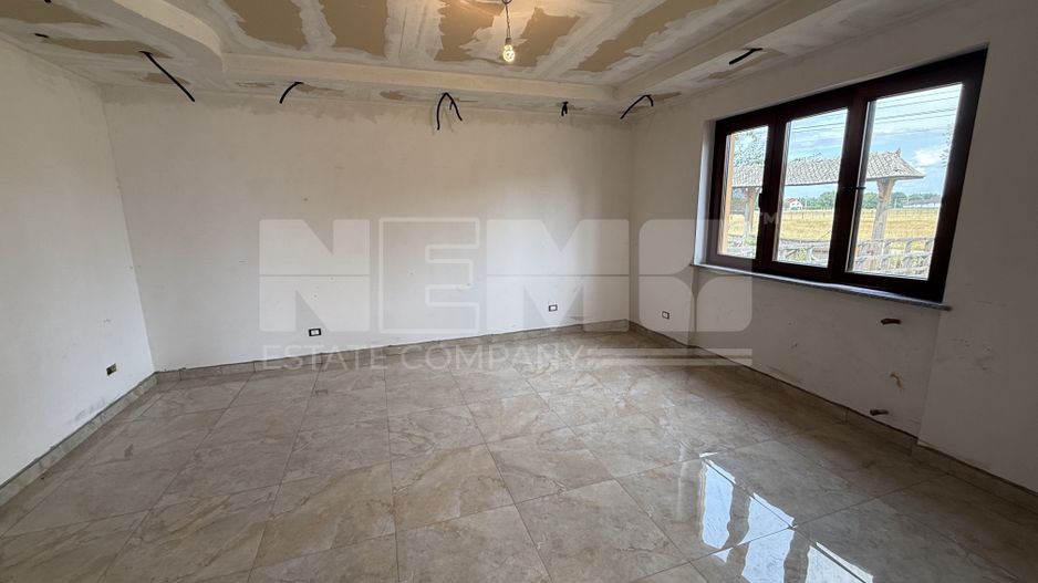 Casă de vânzare Frătăuții Vechi | Teren 1.970 mp - Poză 2