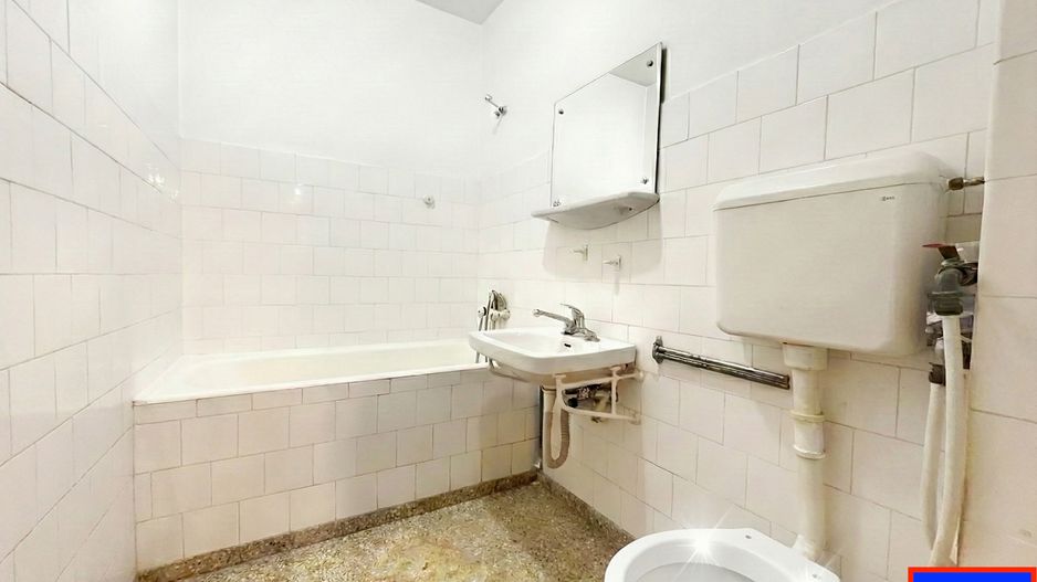 3 camere complet decomandat | Hol spatios | Medicina | Garaj - Poză 13