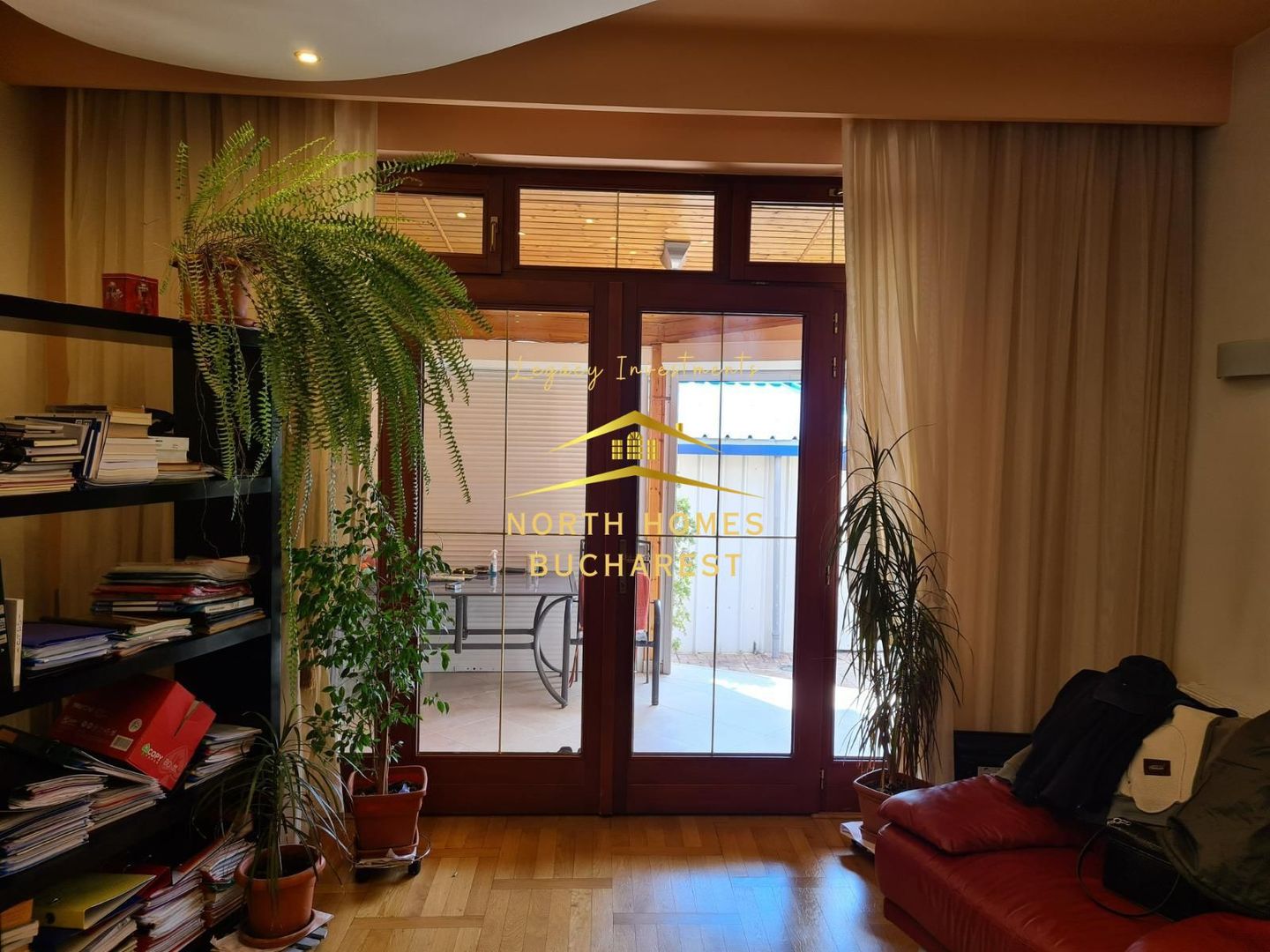 Ocazie rara! Vila de 4 camere in Baneasa + garaj - Poză 1