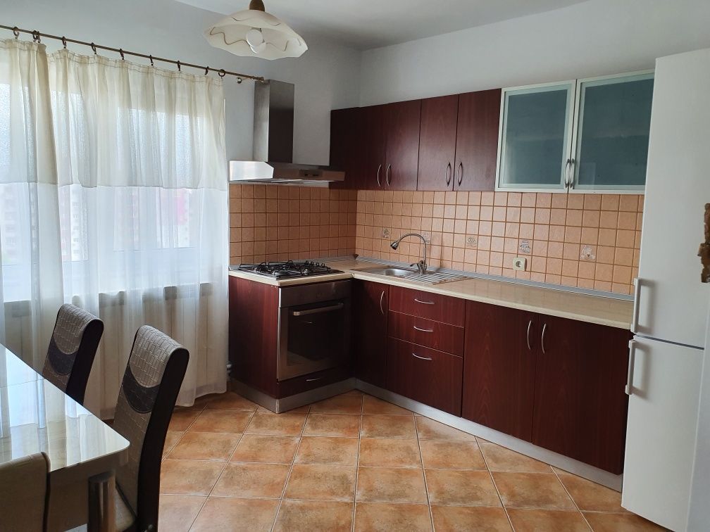 Apartament 3 camere,  mobilat si utilat, parcare, 75 mp - Poză 3