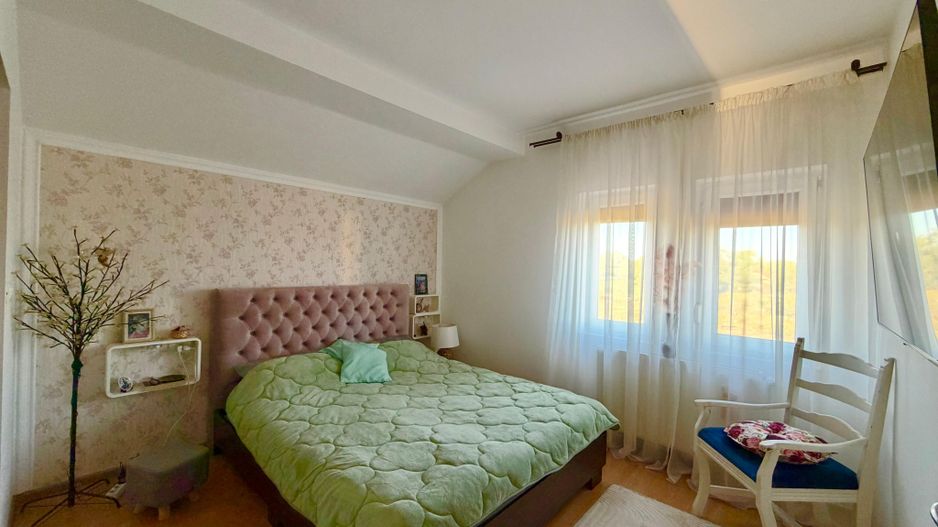 Casă individuală 4 camere | Terasă 40 mp | Garaj | Sânmihaiu Roman - Poză 9