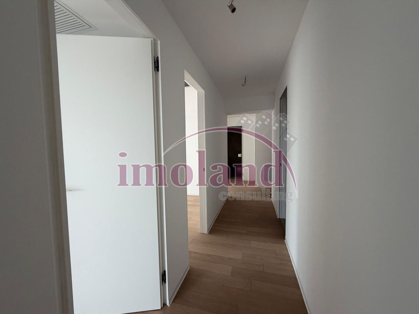 Vanzare - apartament 4 camere - One Lake Club-Floreasca - Poză 8