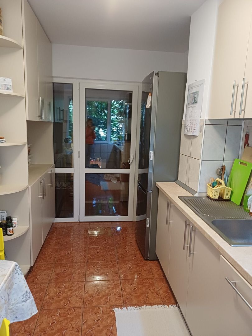 ✨ 4 camere de vanzare | renovat | Etaj 2 | Balcon mare | Metrou Gorjului - Poză 1