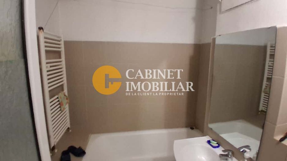 Apartament 3 camere, statia Padurii- Tatarasi, bloc '80 - Poză 4