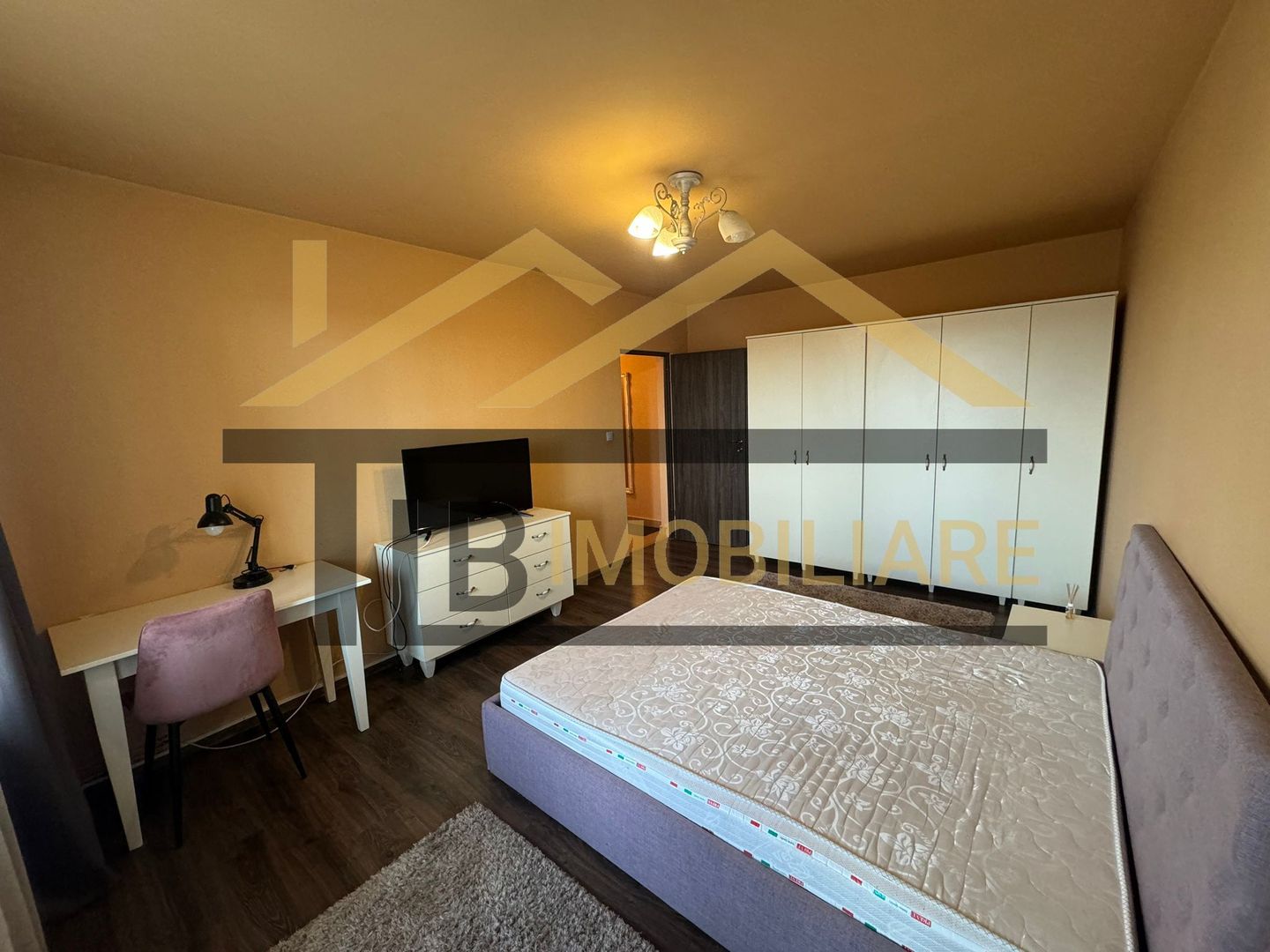 Apartament de 2 camere, 50mp, decomandat, Zona UMFST - Poză 2