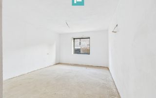 Casă cu 3 camere în Galșa, Arad, teren 1197 mp - Poză 9