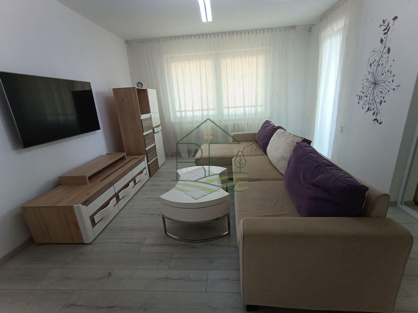 Apartament cu 3 camere de închiriat în Șelimbăr 75 mp + loc de parcare - Poză 2