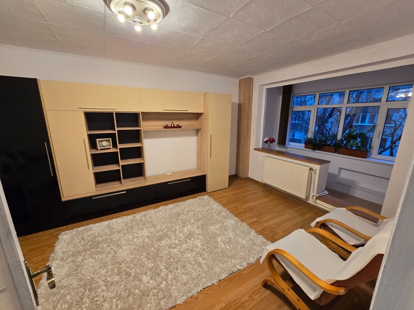 AP. 2 CAMERE MILITARI, CENTRALA, BUCATARIE INCHISA, METROU 5 MINUTE - Poză 4