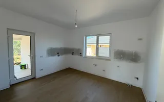 -Casa individuală -4 camere -2 băi - - Poză 16