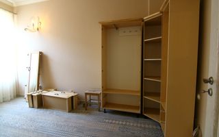 Apartament 4 camere, lux, zona Centrala! - Poză 18