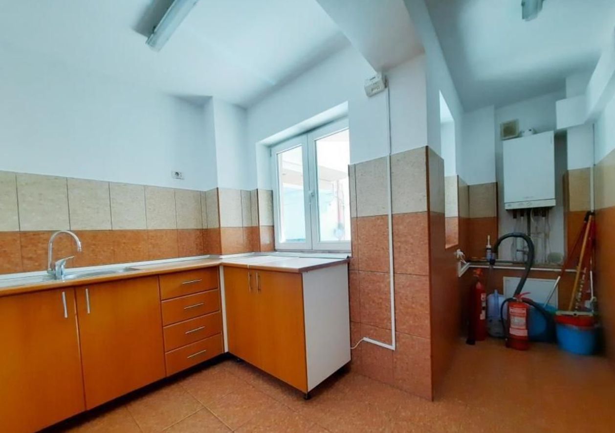 Duplex P+1, 4 camere, scara interioara, curte proprie, 104 mp, an 2013 - Poză 5