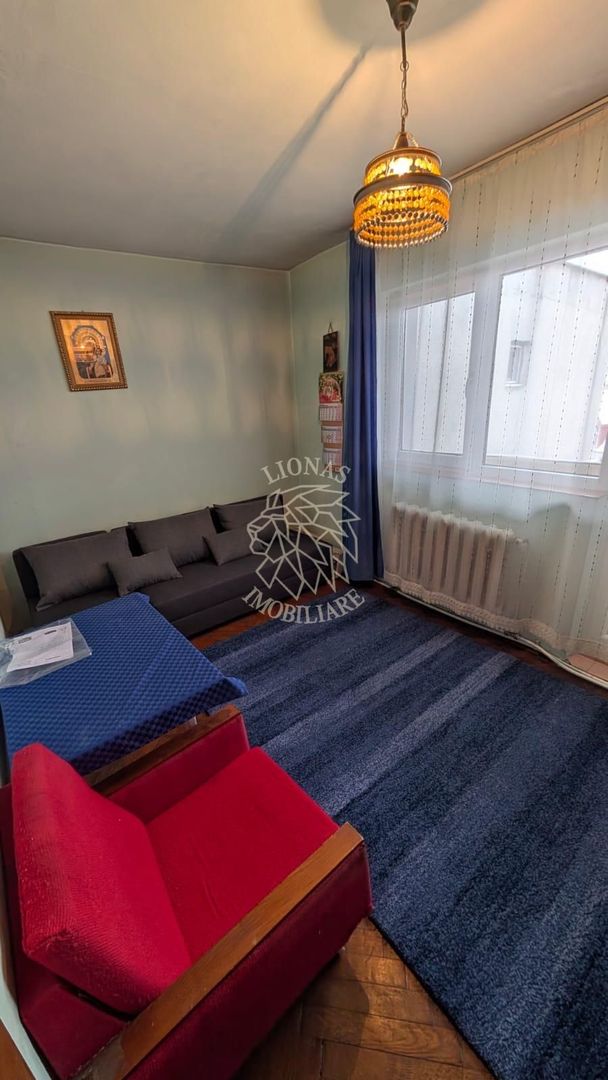 Apartament decomandat 4 camere 90 mp-balcon-Zona Centrala - Poză 3