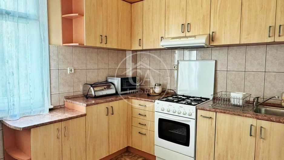 Apartament de închiriat cu 4 camere în zona Decebal, Oradea - Poză 8