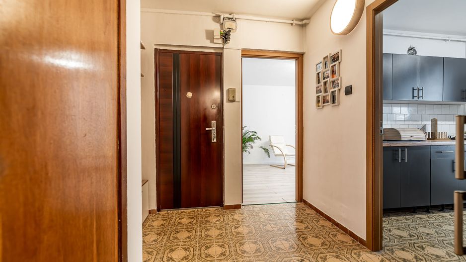 Apartament 2 camere decomandat - Etaj 2 - zona UTA - COMISION 0 - Poză 4