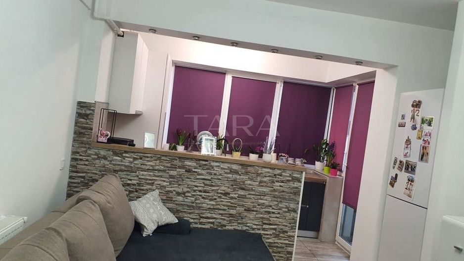 Apartament modern cu 2 camere și parcare subterană, zona Petrom. - Poză 3