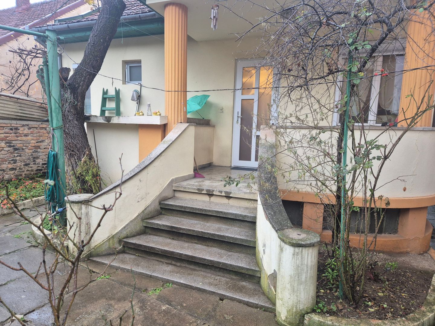 Vand casa 2 camere Moroasa - Poză 10