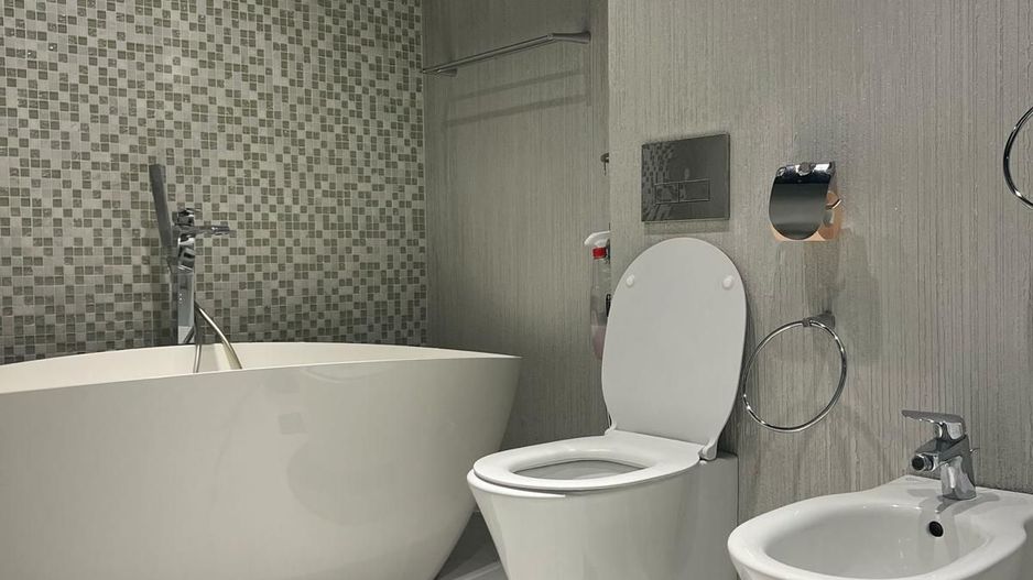 Apartament OTOPENI Central 3 camere LUX, parcare SUBTERANA - Poză 16