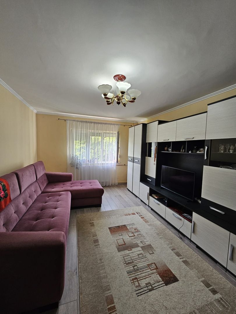 Apartament PB 2 cam Rogerius Oradea - Poză 1