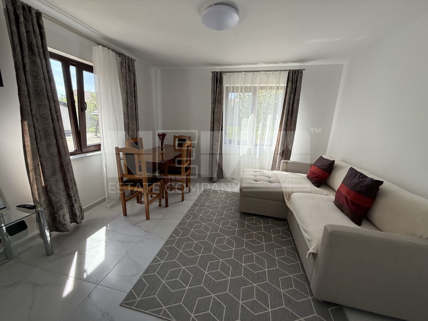 Apartament la casă de închiriat | Parter | Complet Mobilat - Poză 3