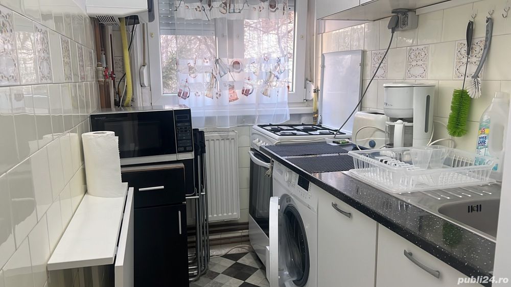 Circumvalatiunii-Dacia, 2 camere, etaj 1, CENTRALA PROPRIE - Poză 1