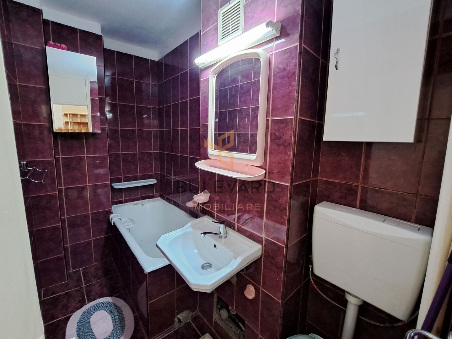 Garsoniera confort 1 + boxa de depozitare, in zona Minerva! - Poză 10