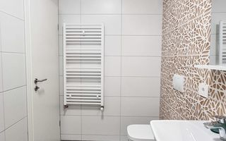 Proprietate Deosebita In Vila - Poză 26