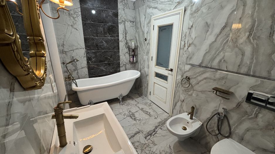Casa INDIVIDUALA 6 camere, curte superba - zona Brana, Selimbar - Poză 28