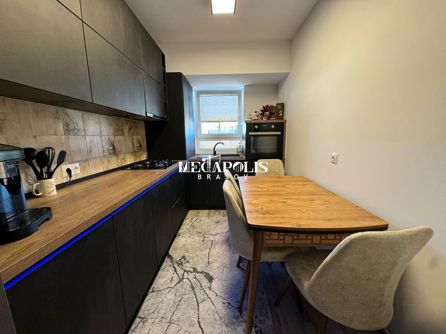 2.5 camere,  AVANTGARDEN  faza 4 complet mobilat,  loc parcare și boxă - Poză 2