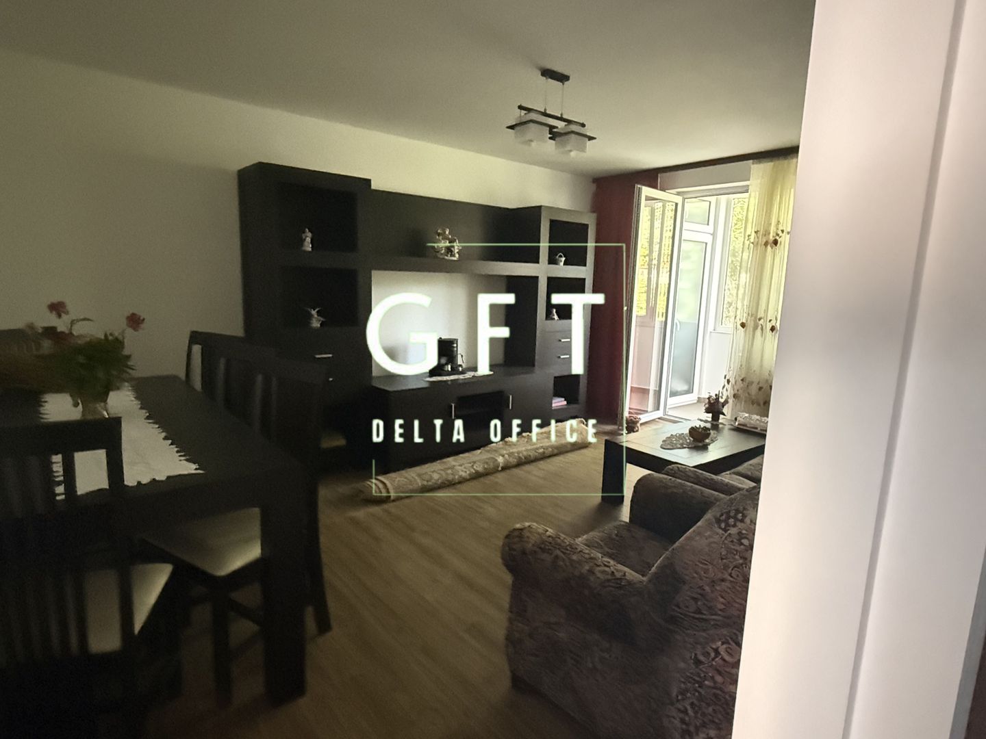 Apartament 3 camere central Beclean - Poză 2