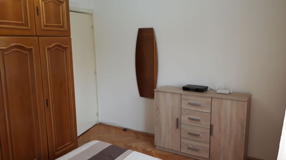 Decomandat si spatios zona Girocului - Poză 5