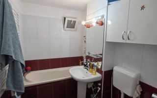 Vand apartament cu 4 camere aproape de centru - Poză 10